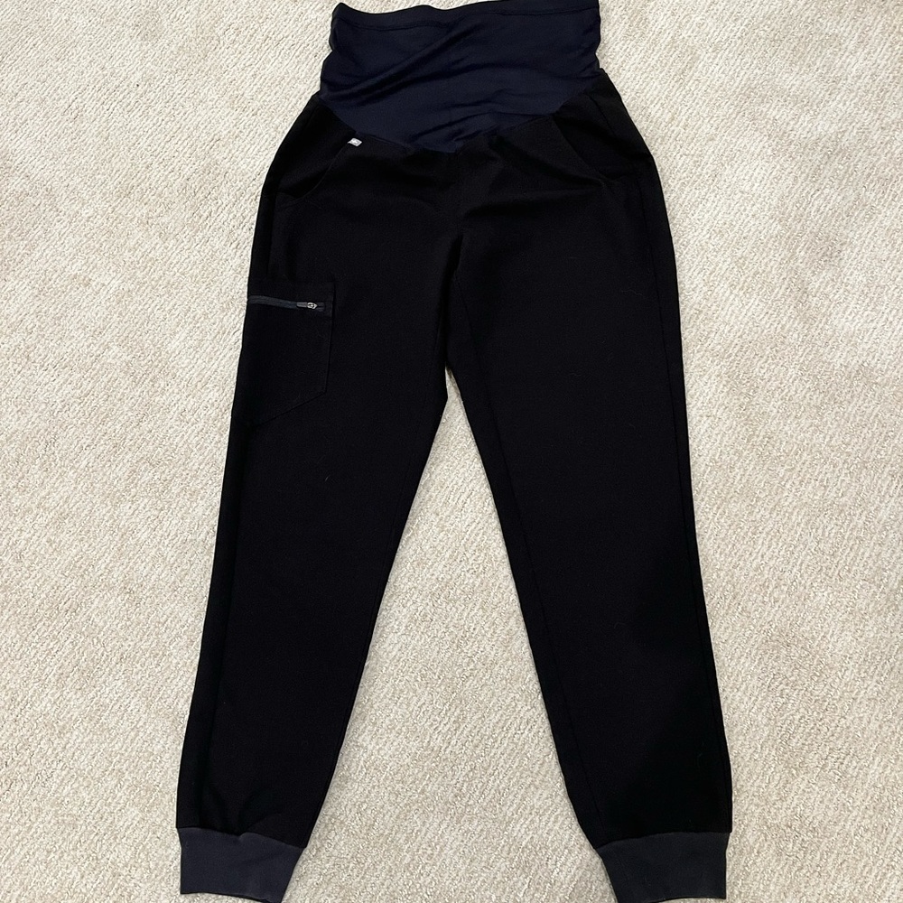 FIGS maternity joggers size small